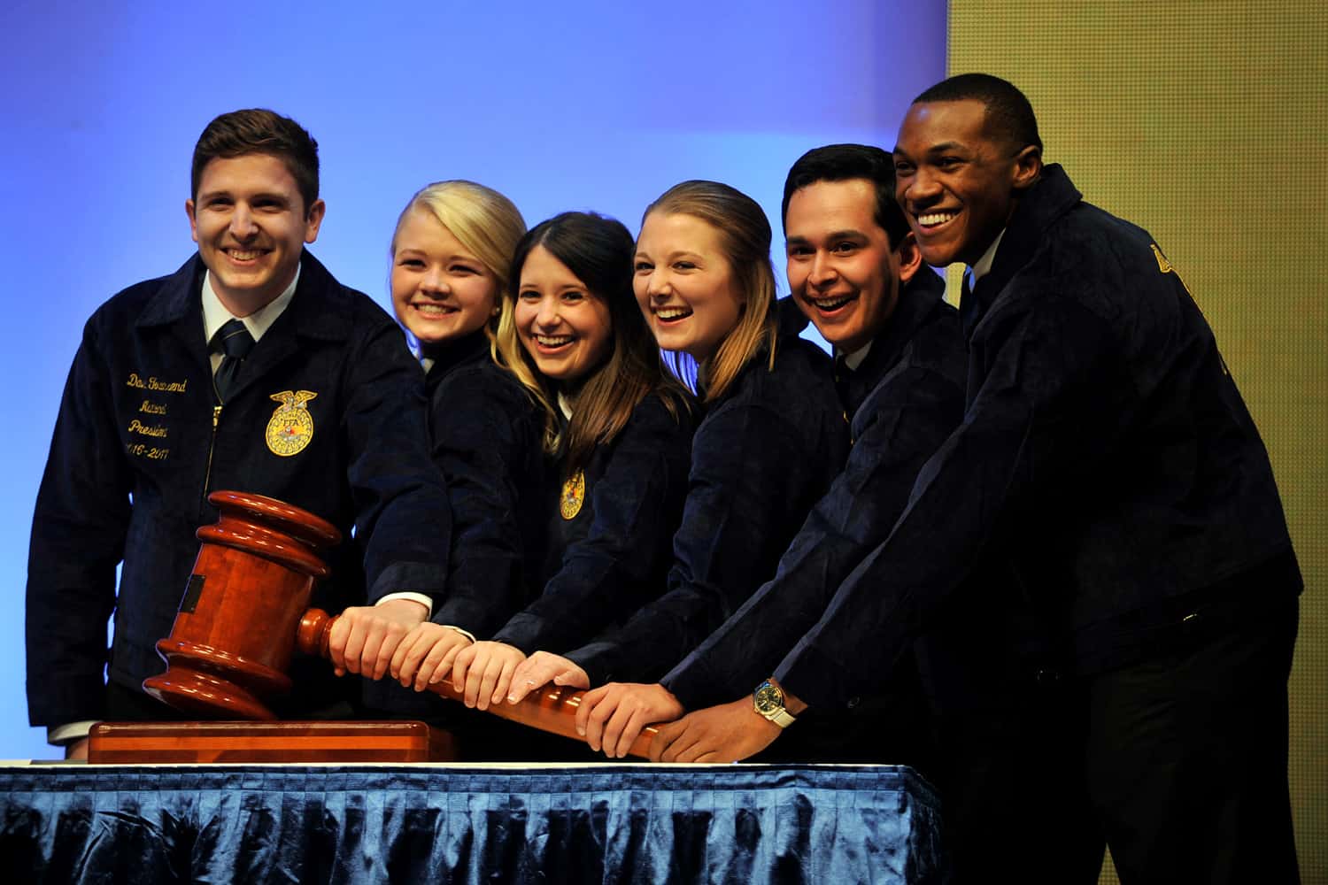 FFA members elect new Illinois FFA officer team, General