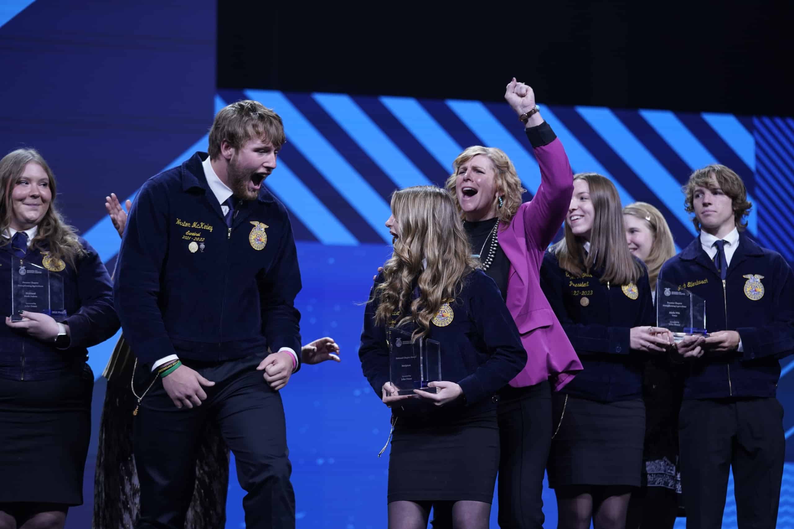 Female FFA officers stand up for agriscience