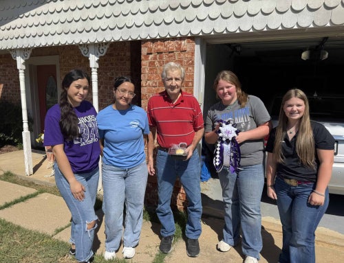 Living to Serve: Turning Mums and Meals Into Memories