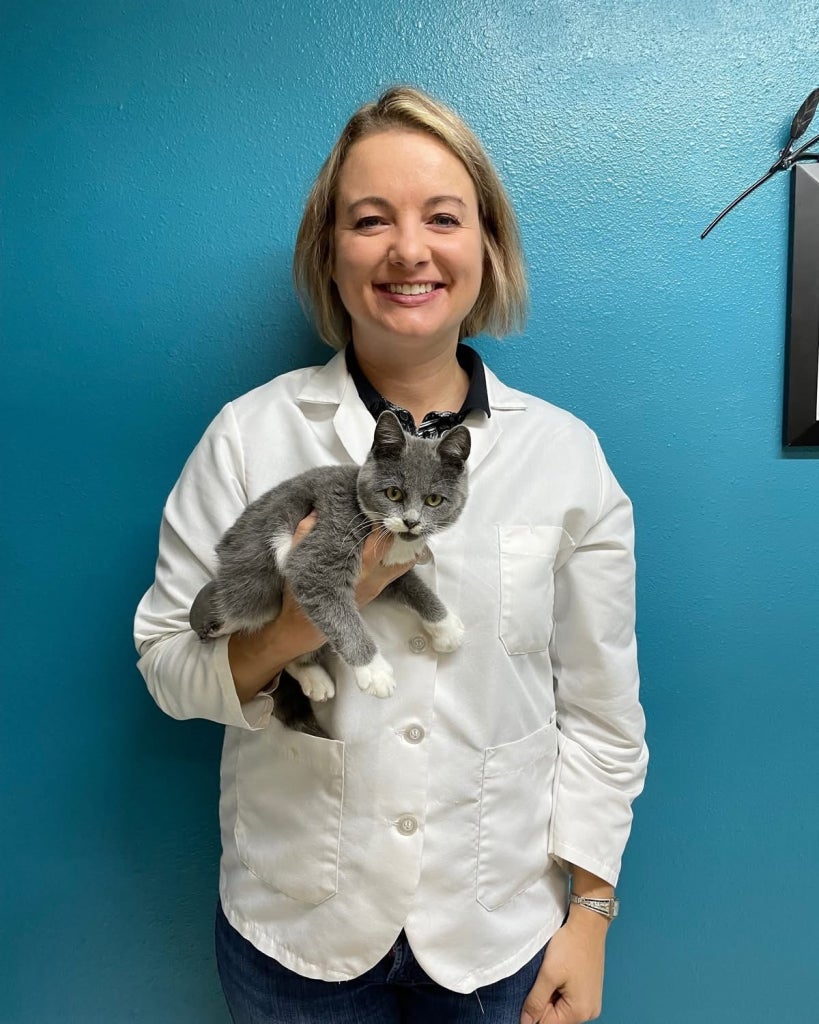 Dr. Jaclyn Carlson Van Lith, a South Dakota FFA alumna, is a veterinarian. 