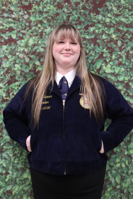 Bella Skinner, FFA officer