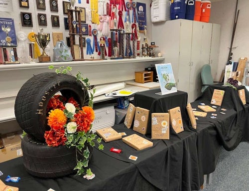 Hanford FFA goes on a Blind Date with a Book!
