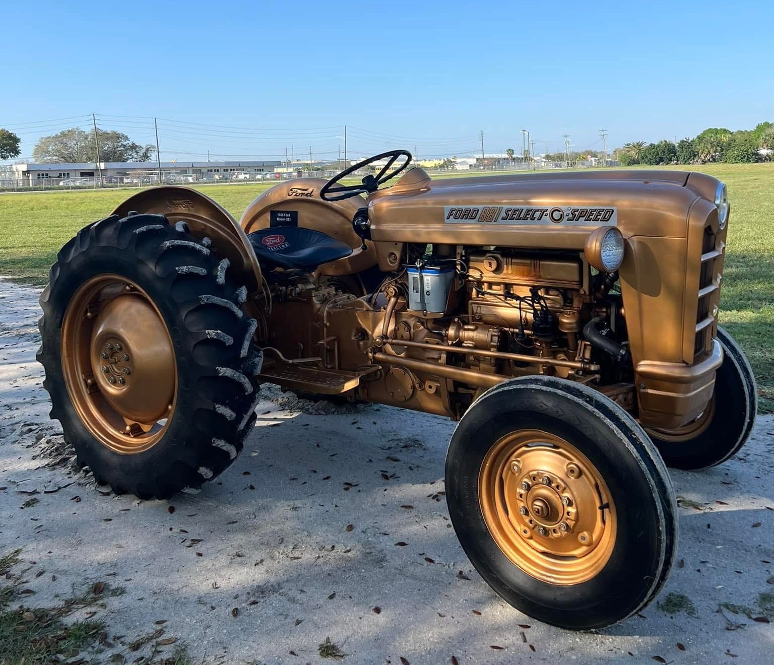 The U.S. Sugar Corporation graciously allowed the chapter to present one of their vintage tractors during Ag Literacy Day!