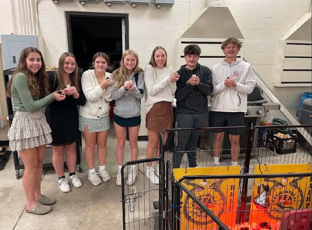 Osseo-Fairchild FFA demonstrates "Living to Serve!"