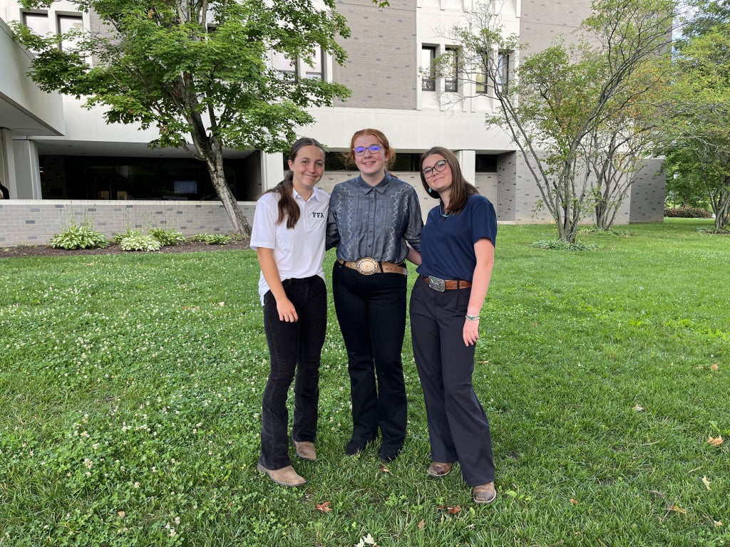 The 2025 James River FFA Livestock Judging Team.